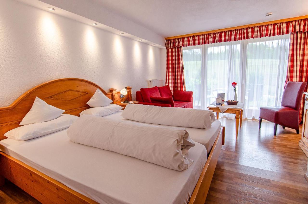 Hotel Kaeppelehof Lauterbach  Exterior photo